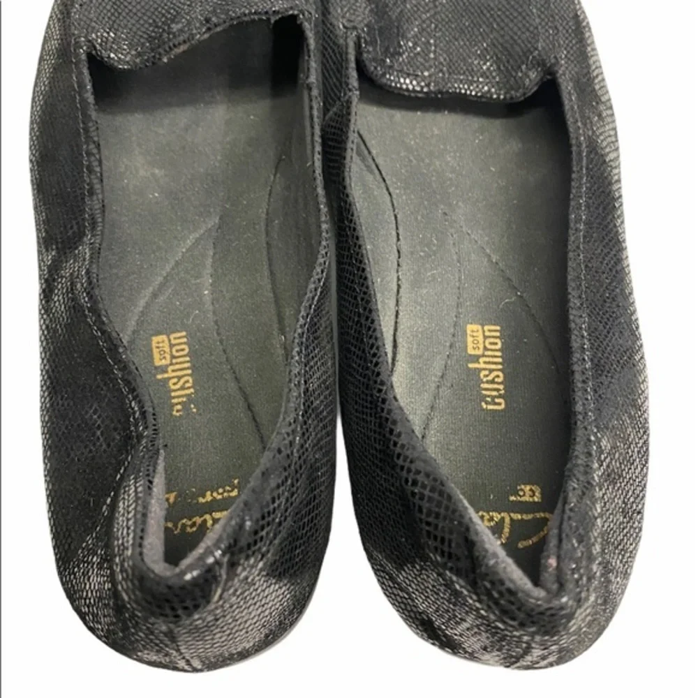 CLARKS | loafers black leather cushion 9.5 - Picture 4 of 7